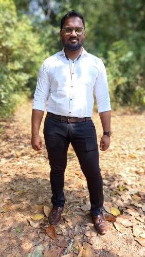 Makrand Sadanand Natekar